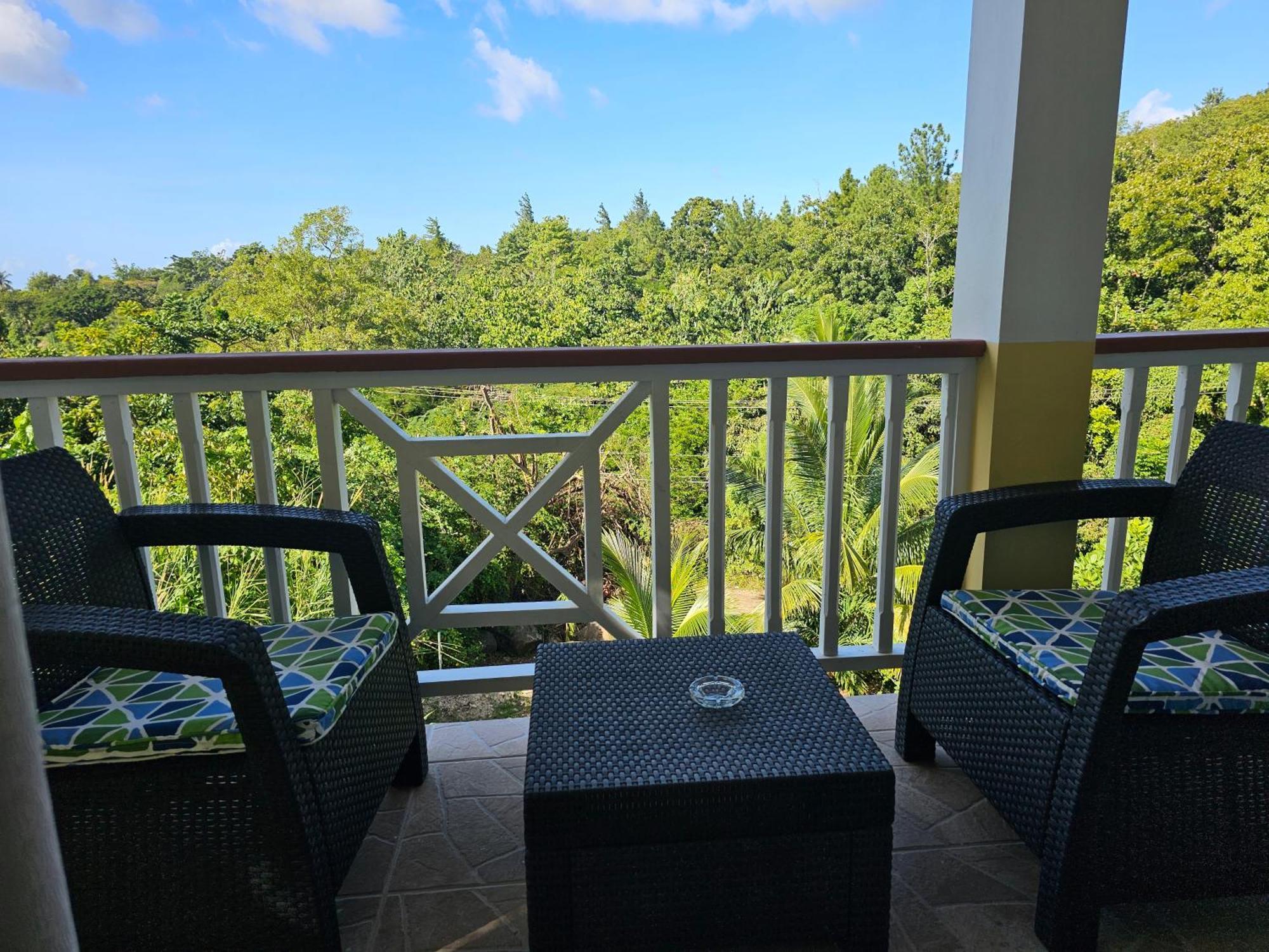 Royal Escape - 2 Apartment Anse La Raye Luaran gambar