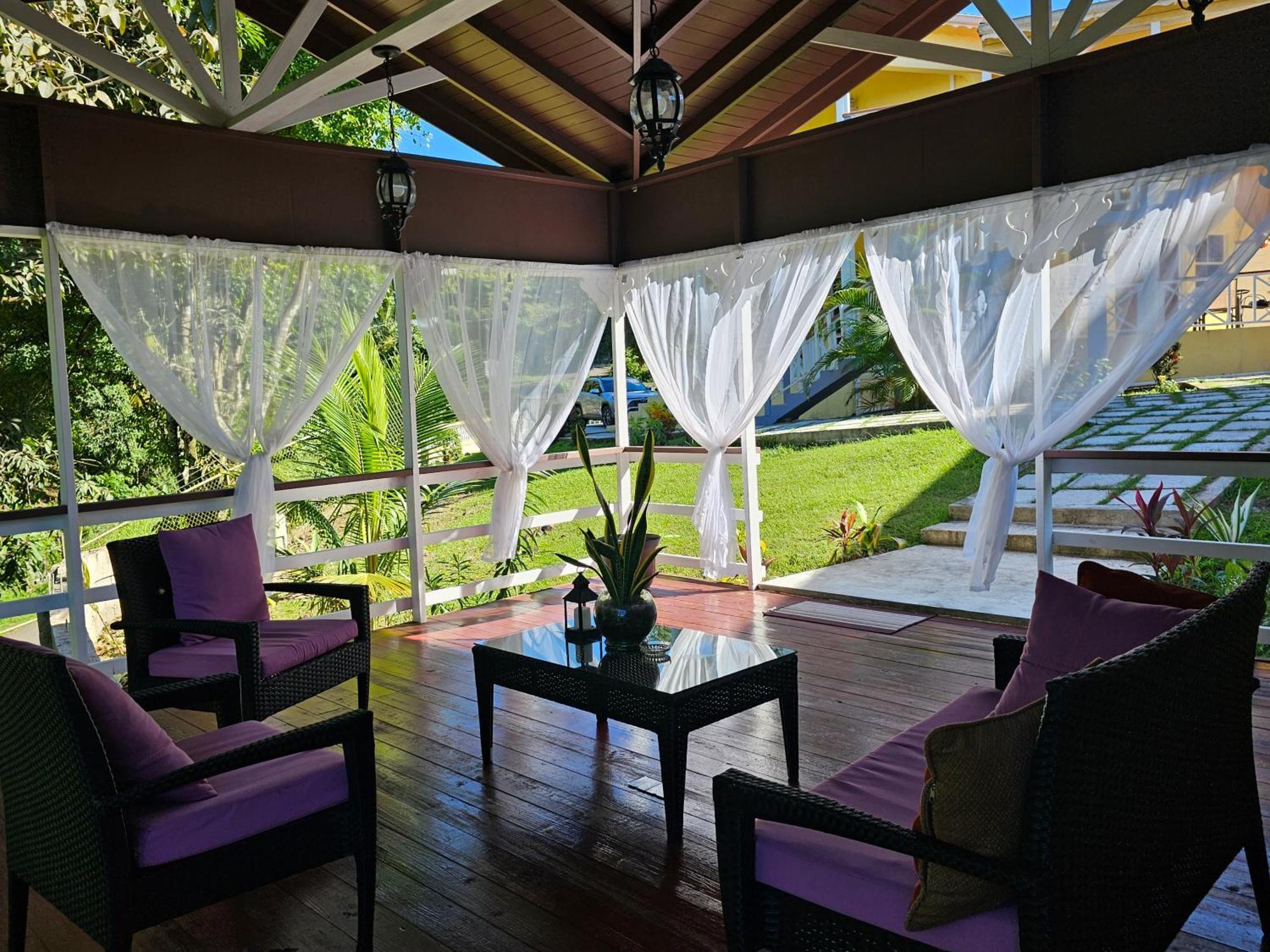 Royal Escape - 2 Apartment Anse La Raye Luaran gambar