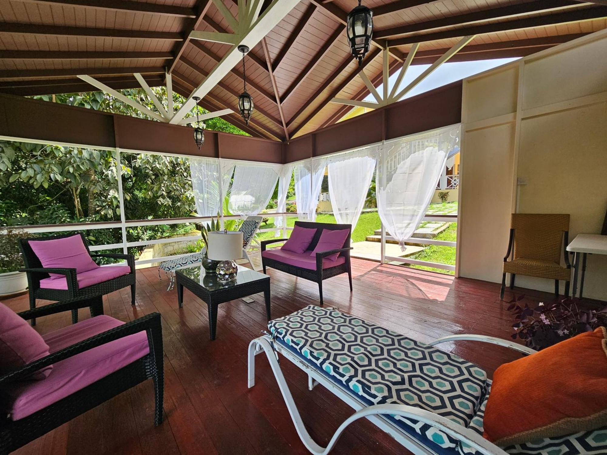 Royal Escape - 2 Apartment Anse La Raye Luaran gambar